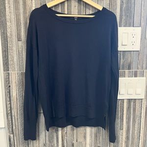 Women’s Uniqlo Wool Sweater
